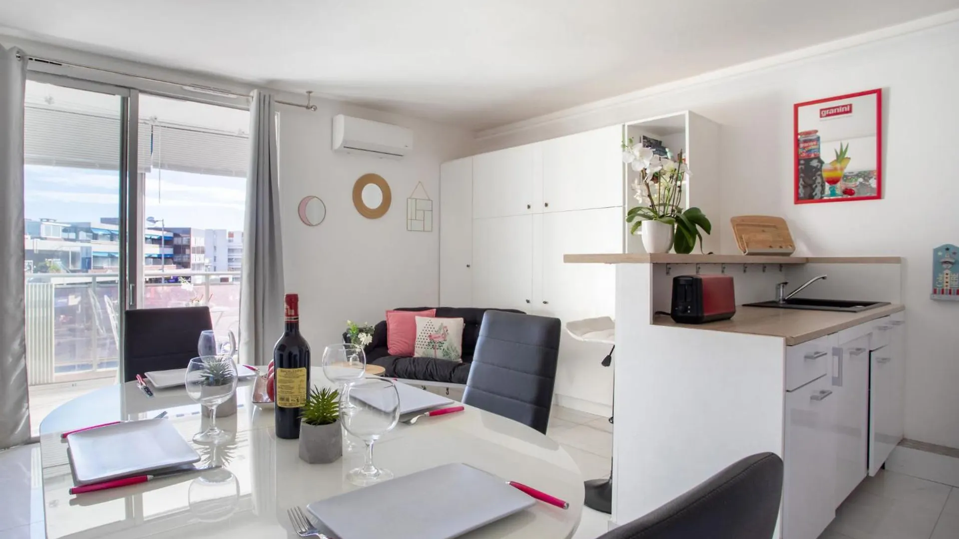 Apartment Holidays 80 By Interhome Saint-Laurent-du-Var